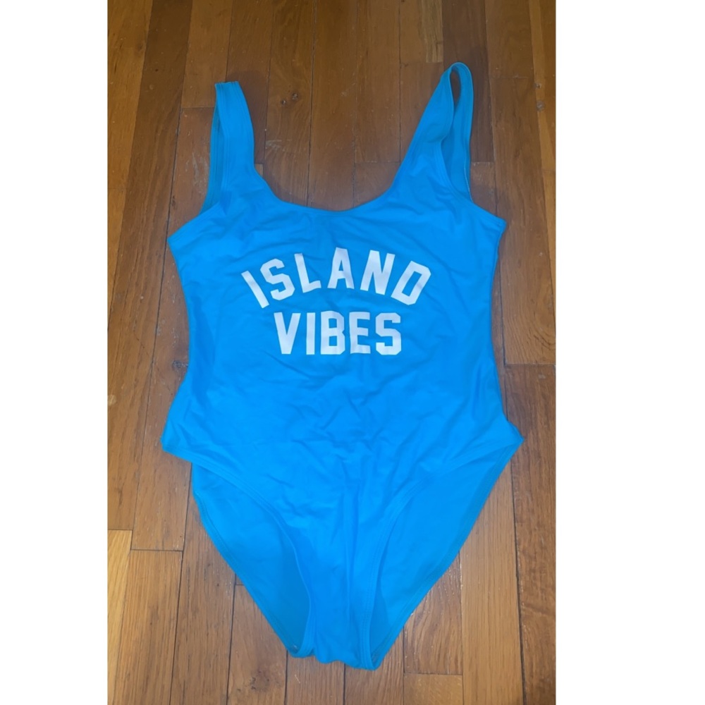 One Piece “Island Vibes” Swimsuit